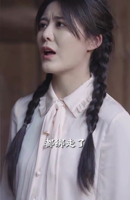 绝世战神在乡村 第01集