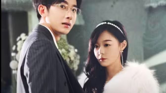 替身女配拿稳白月光剧本 第1-20集